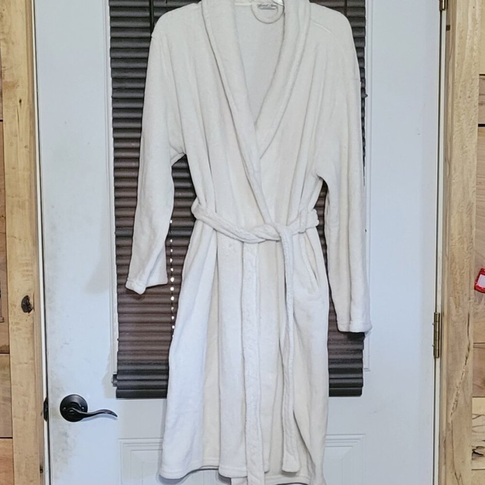 Hotel Spa womans robe with tie size see description
